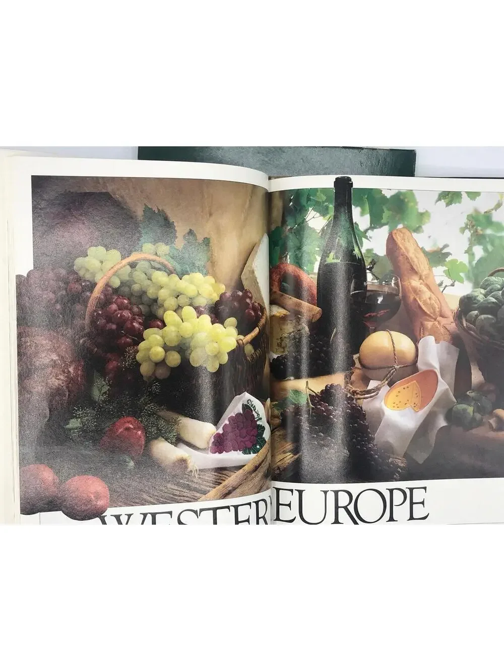 Vintage Avon International Cookbook: Recipes from Around the World